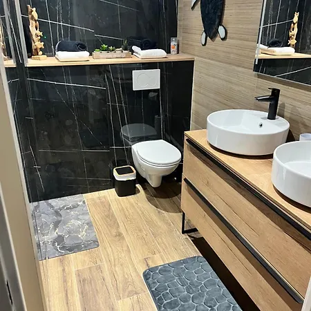 Docks Vauban Parking Prive Souterrain Terrasse Apartman *